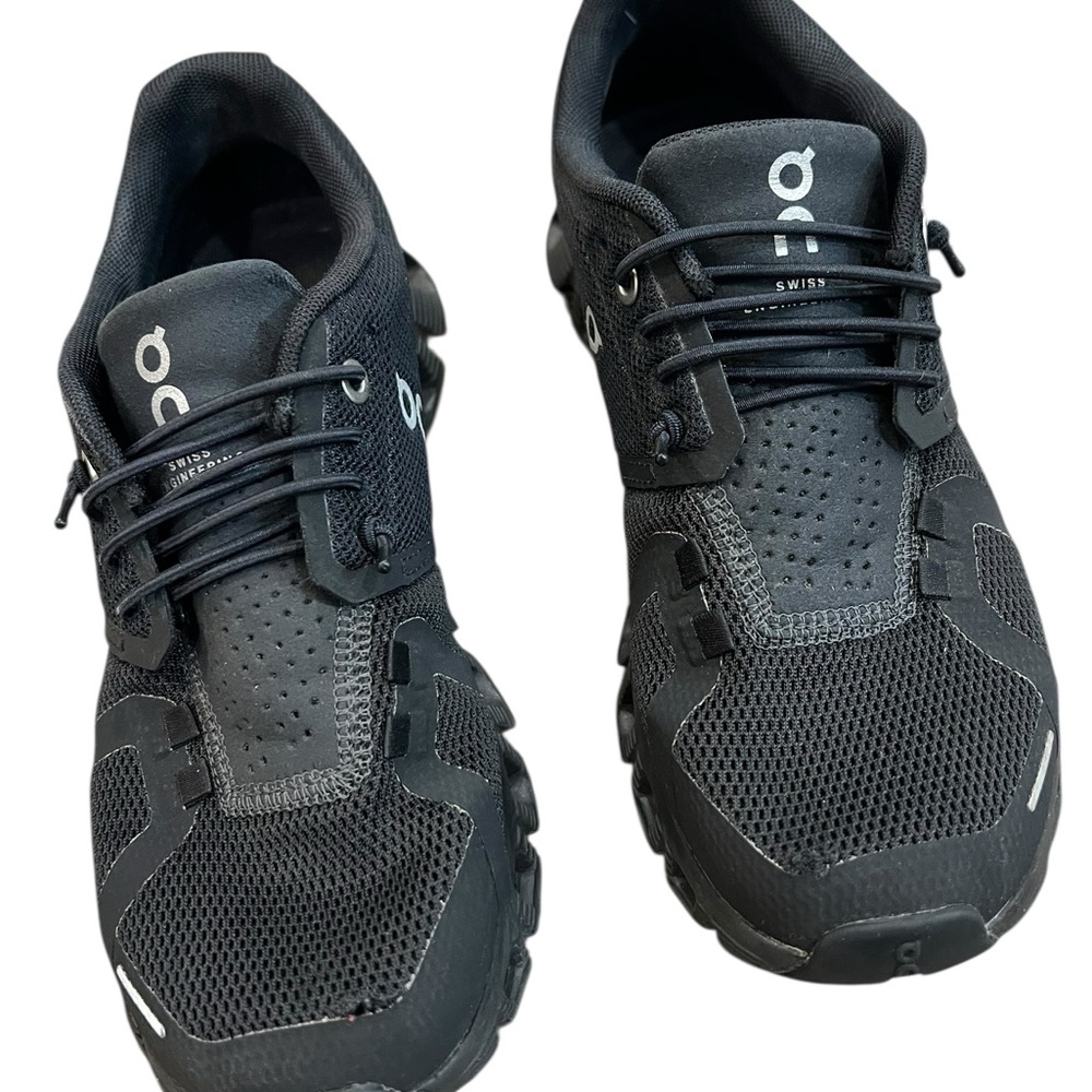 On Running Women's Black Trail Sneakers - Picture 5 of 7